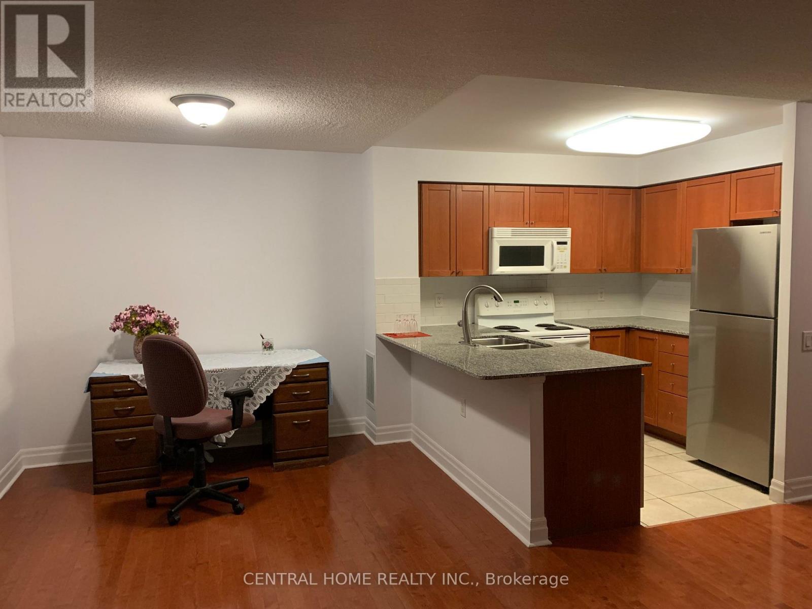 #2203 21 HILLCREST AVENUE - 17