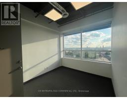 1880 O'connor Drive, Toronto, ON M4A1W9 Photo 6