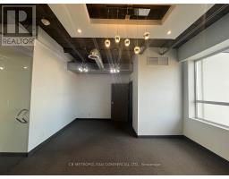 1880 O'connor Drive, Toronto, ON M4A1W9 Photo 8
