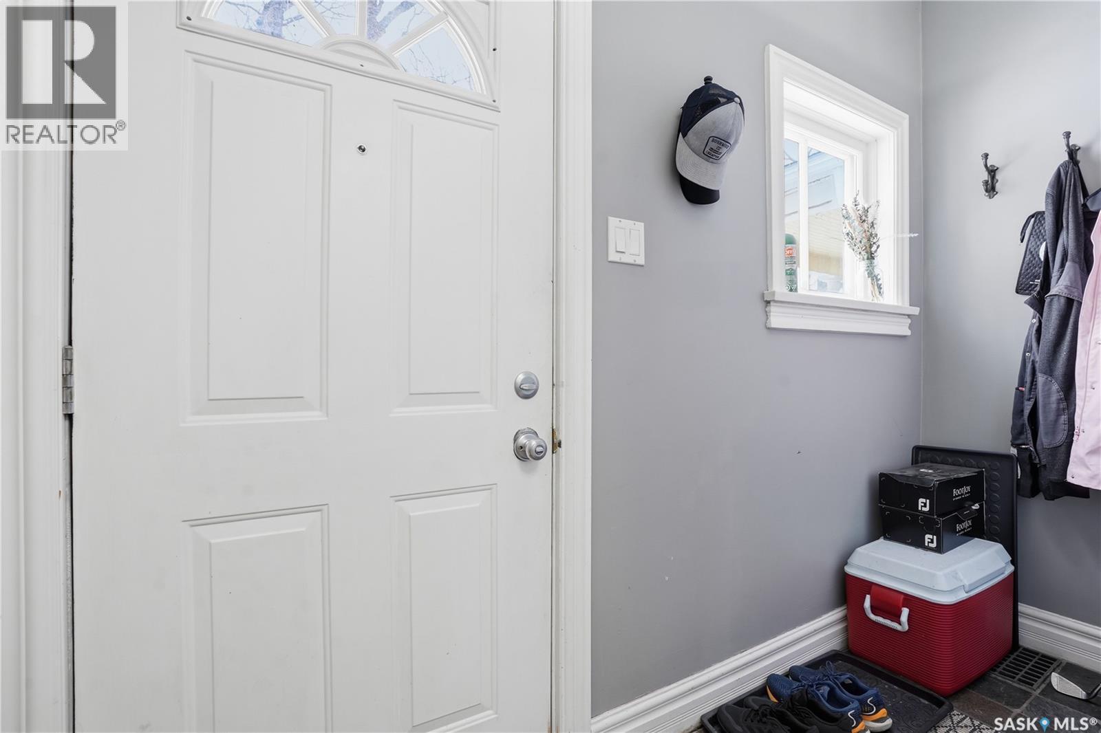 2333 Robinson STREET - 5