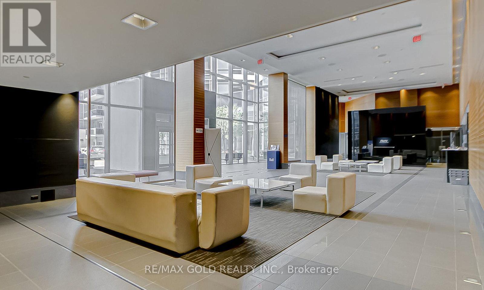 125 VILLAGE GREEN SQUARE - 5