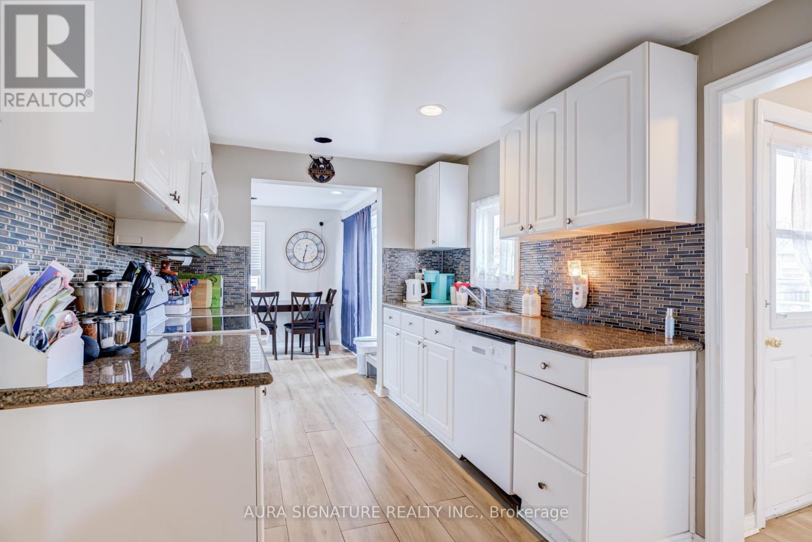 20 RIVEREDGE DRIVE - 10
