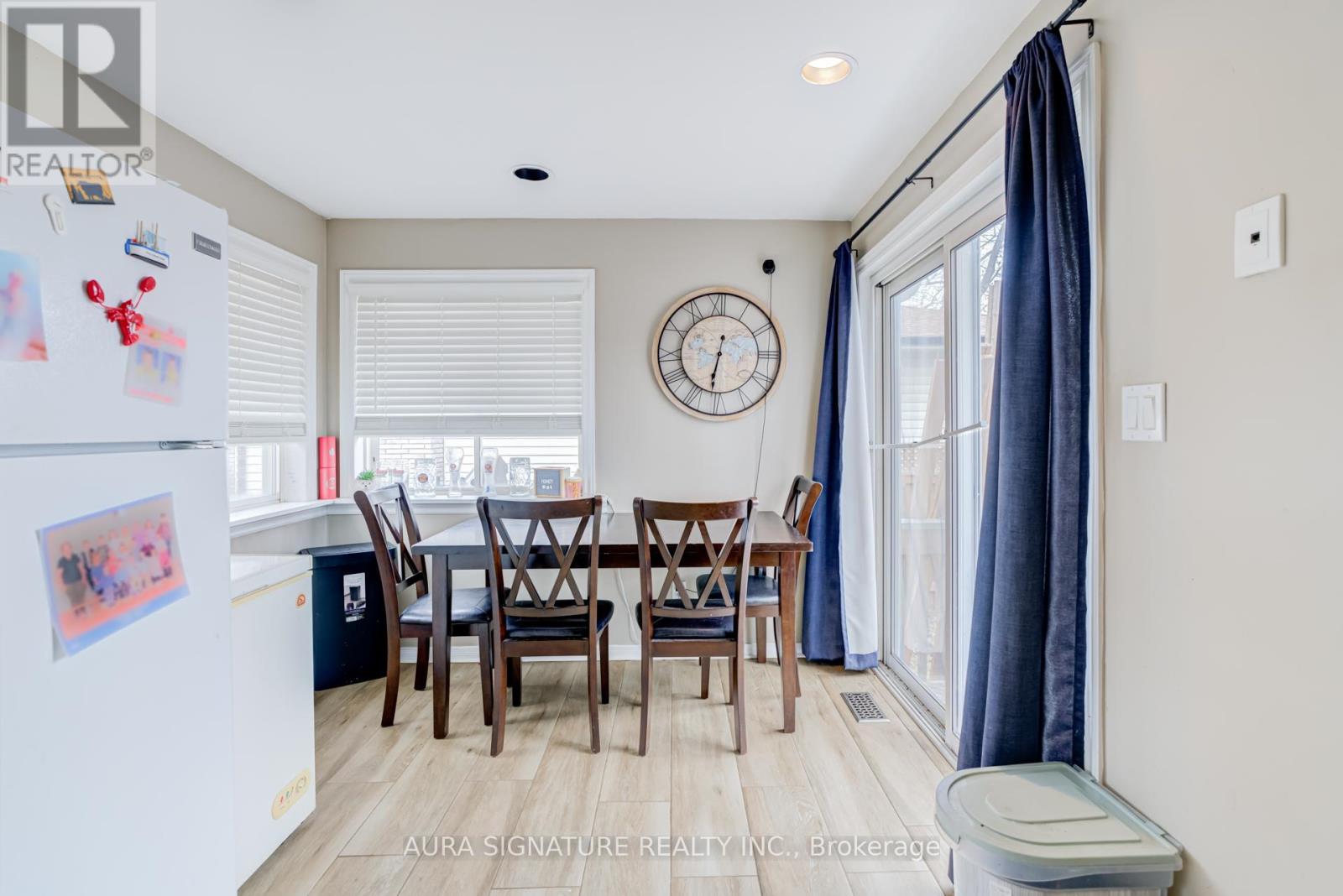 20 RIVEREDGE DRIVE - 12