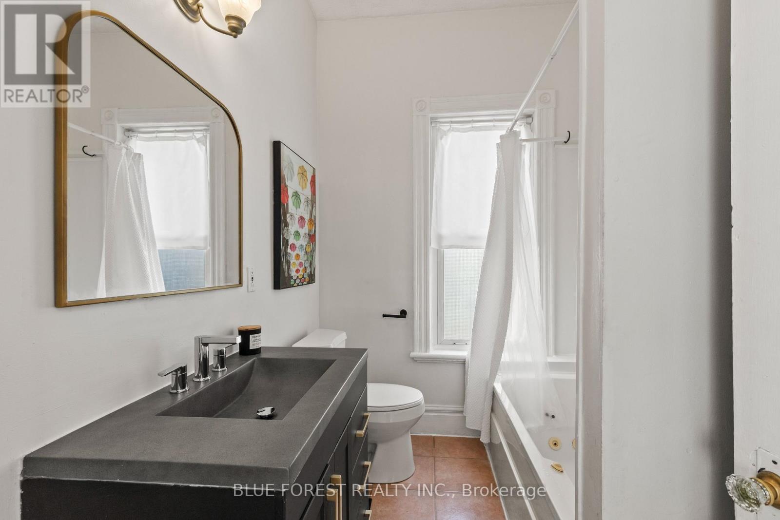 96 DREANEY AVENUE - 31