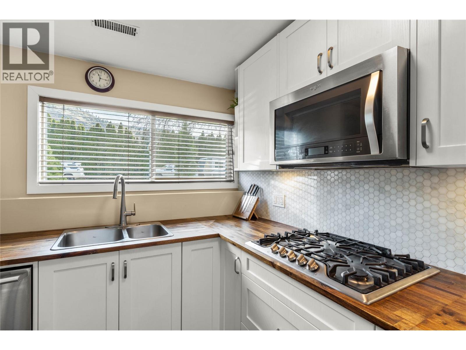 4857 BOLEAN Drive, Kamloops