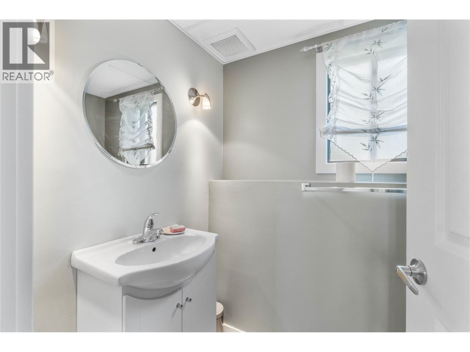 4857 BOLEAN Drive, Kamloops