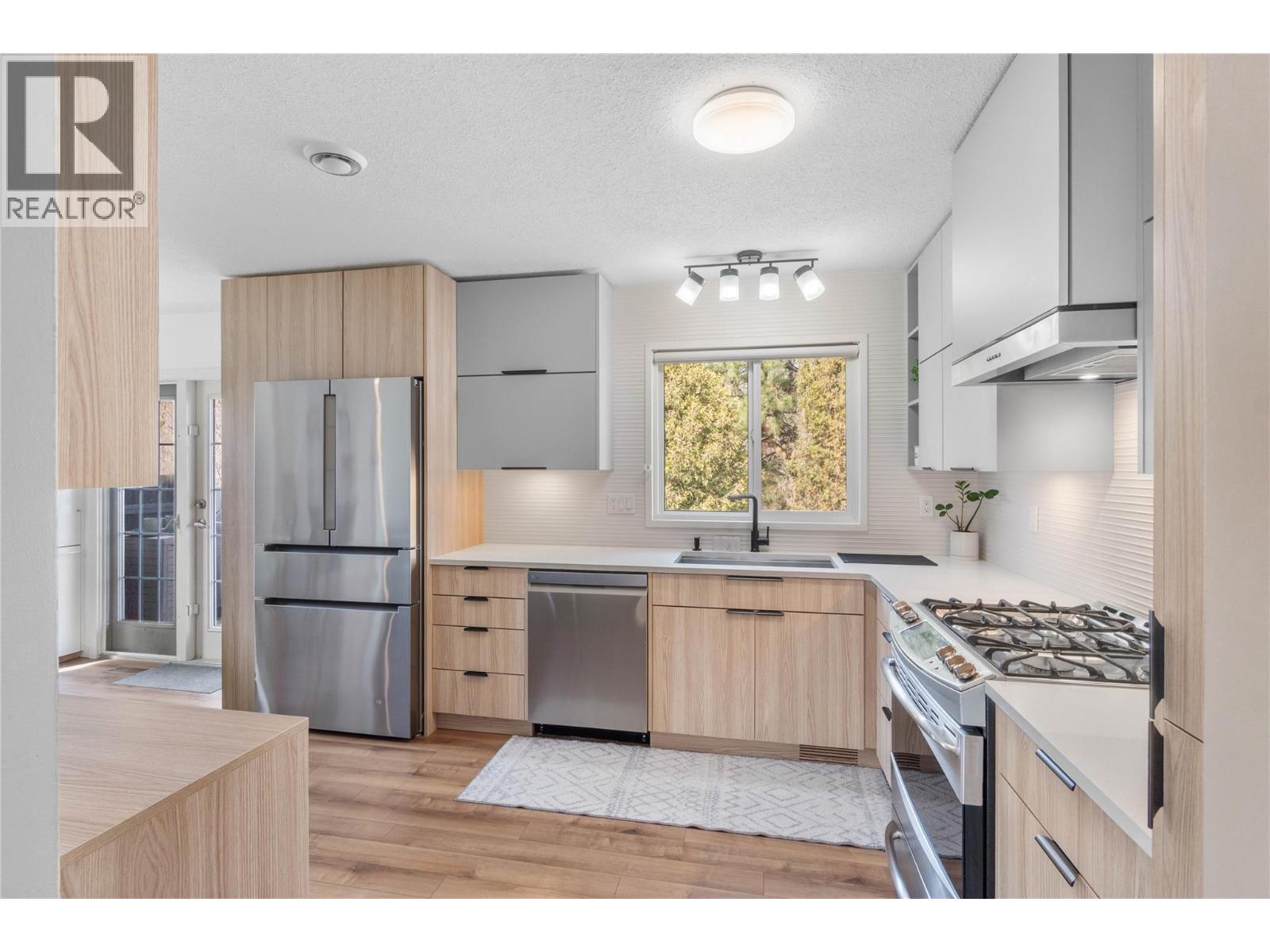 4857 BOLEAN Drive, Kamloops