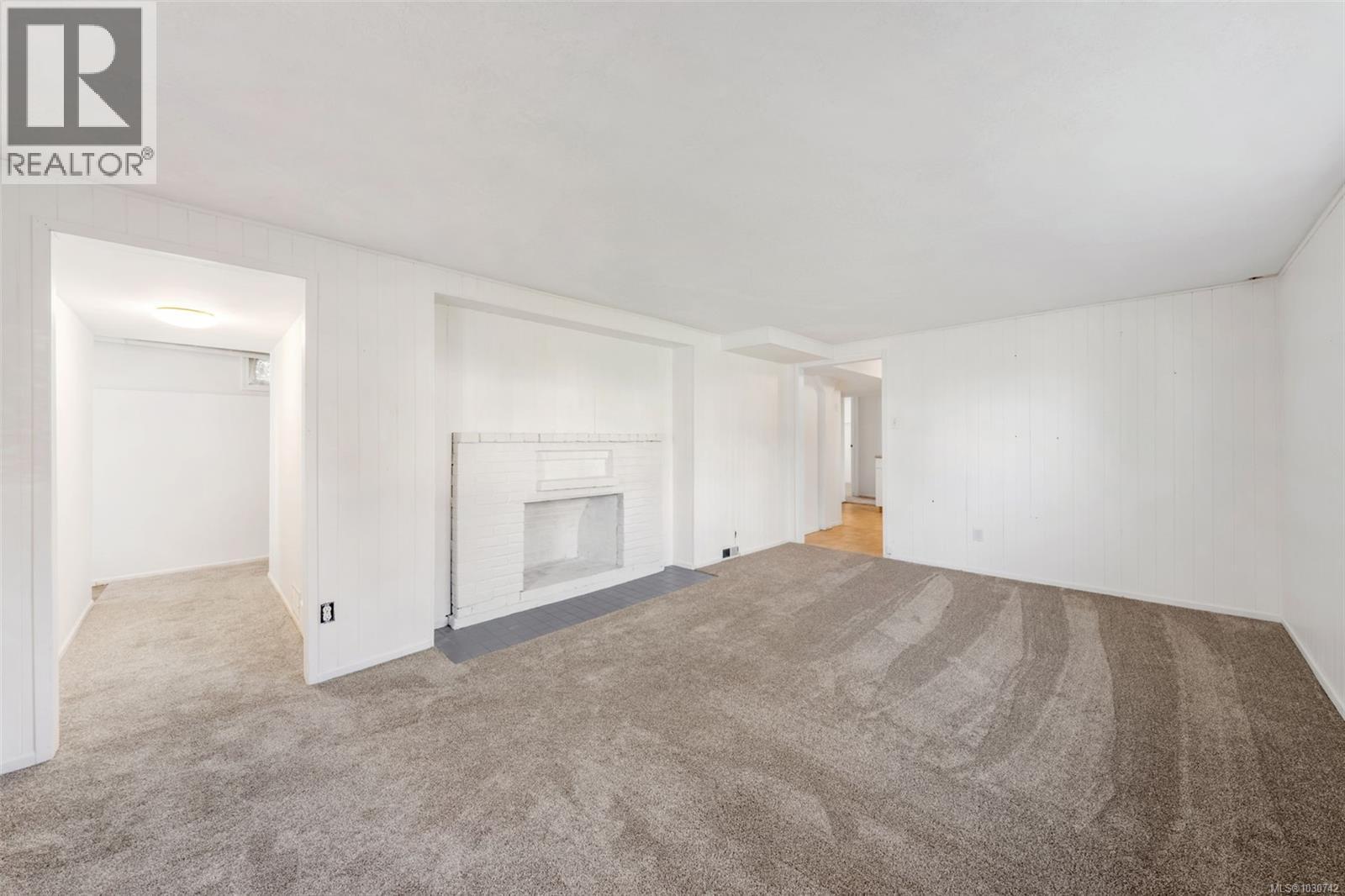 215 Suzanne Pl, View Royal