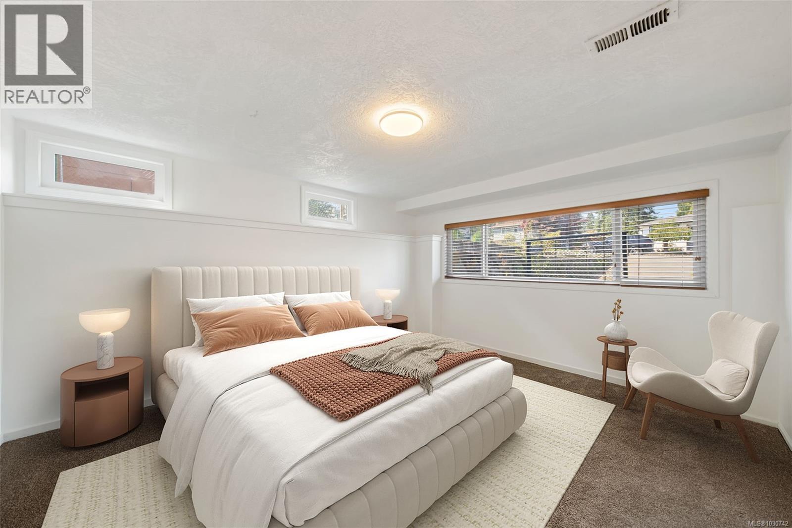 215 Suzanne Pl, View Royal