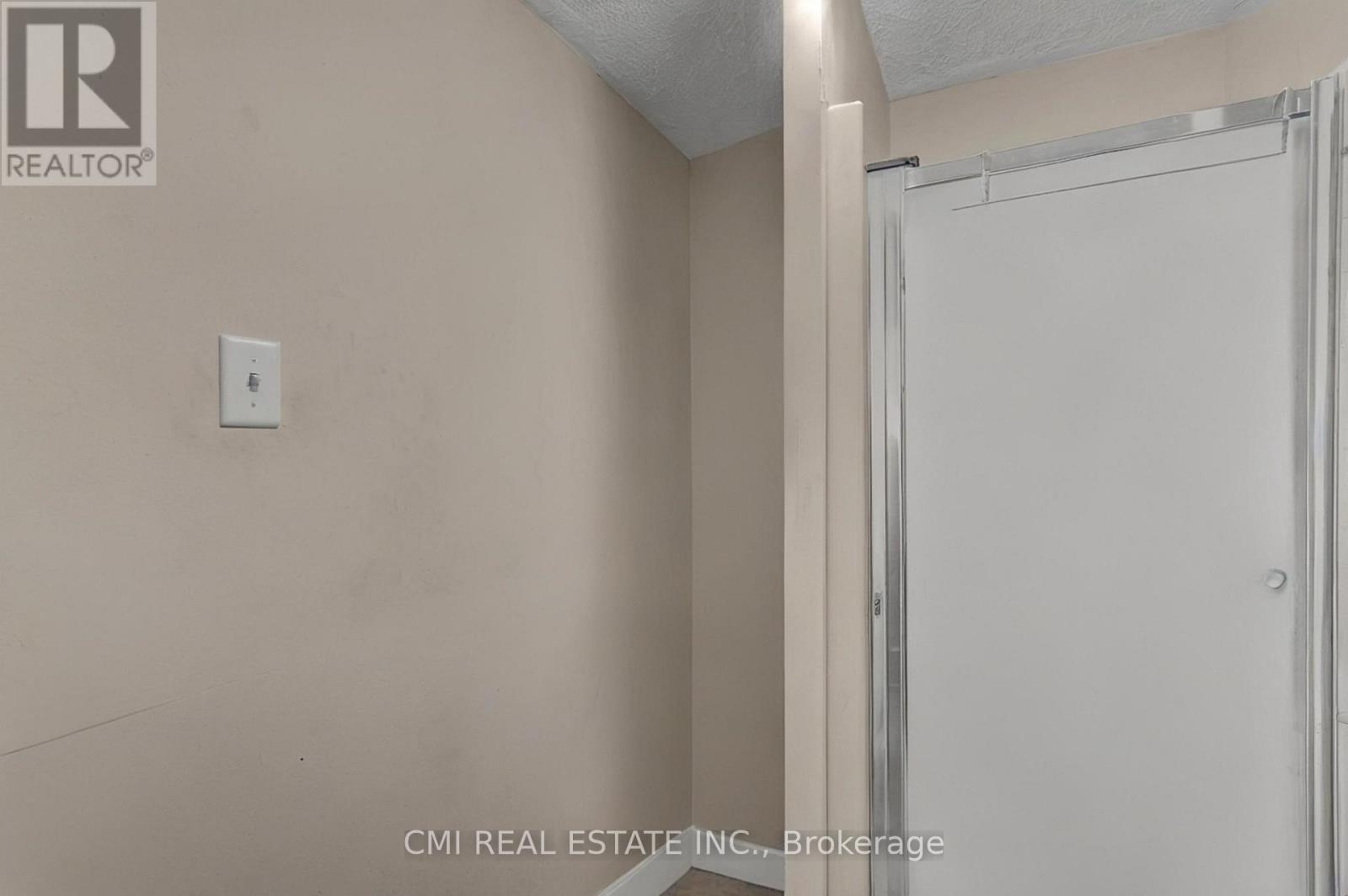 219 DALHOUSIE STREET - 24