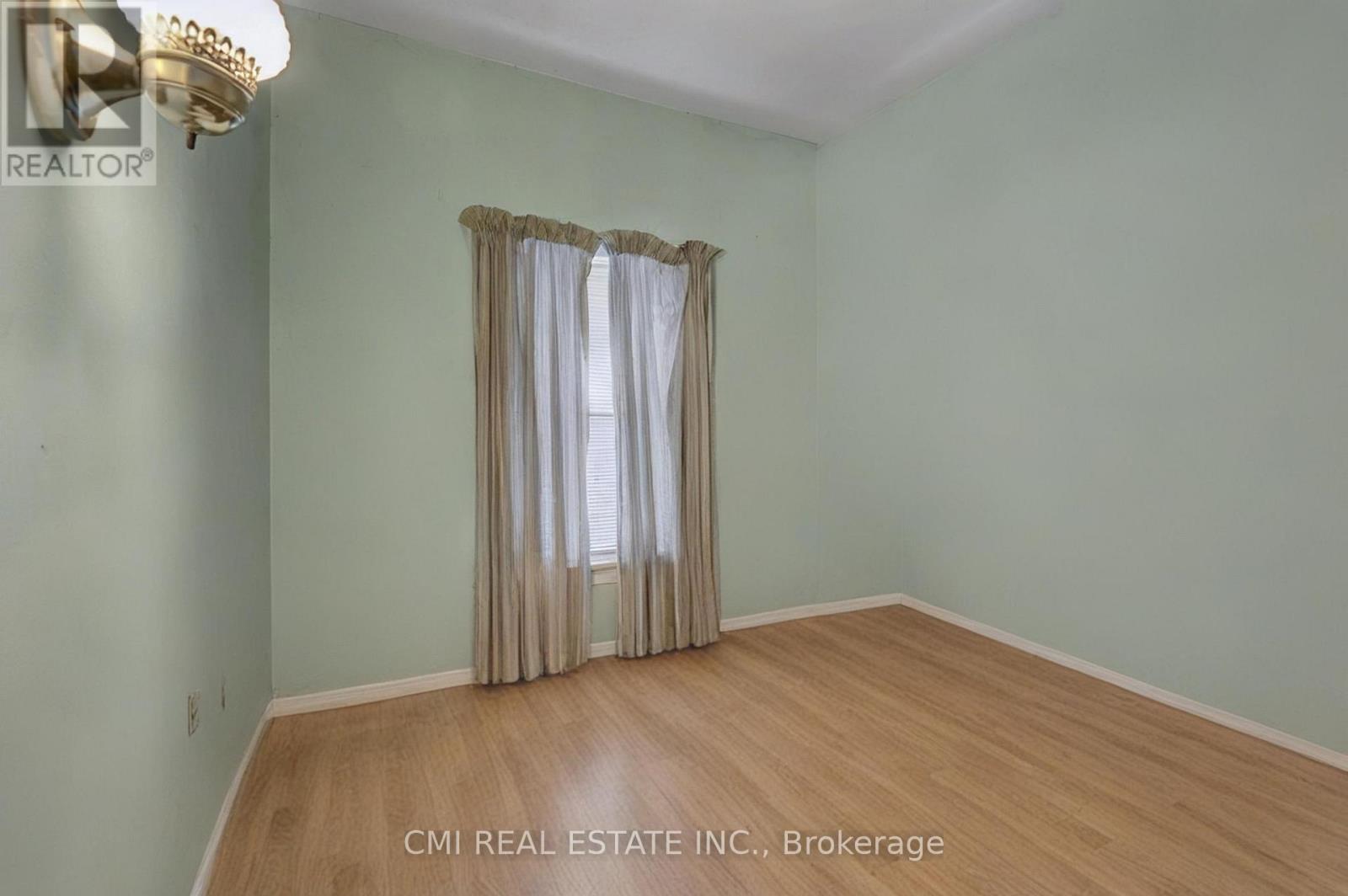 219 DALHOUSIE STREET - 27