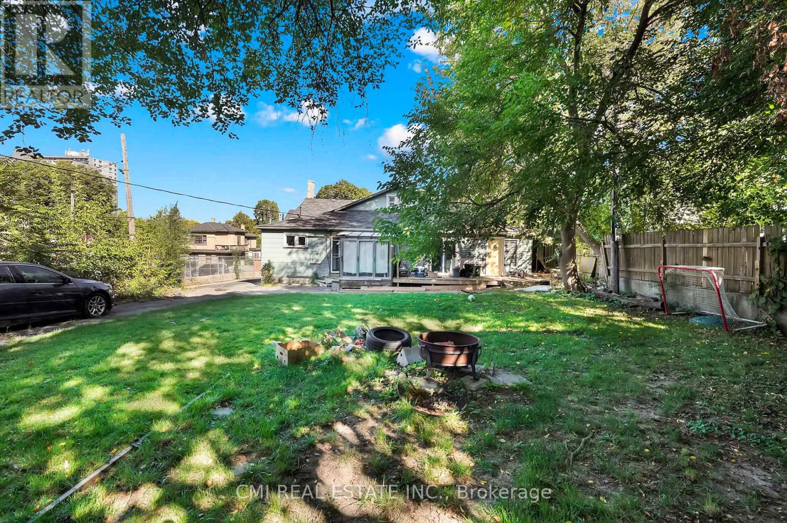 219 DALHOUSIE STREET - 8