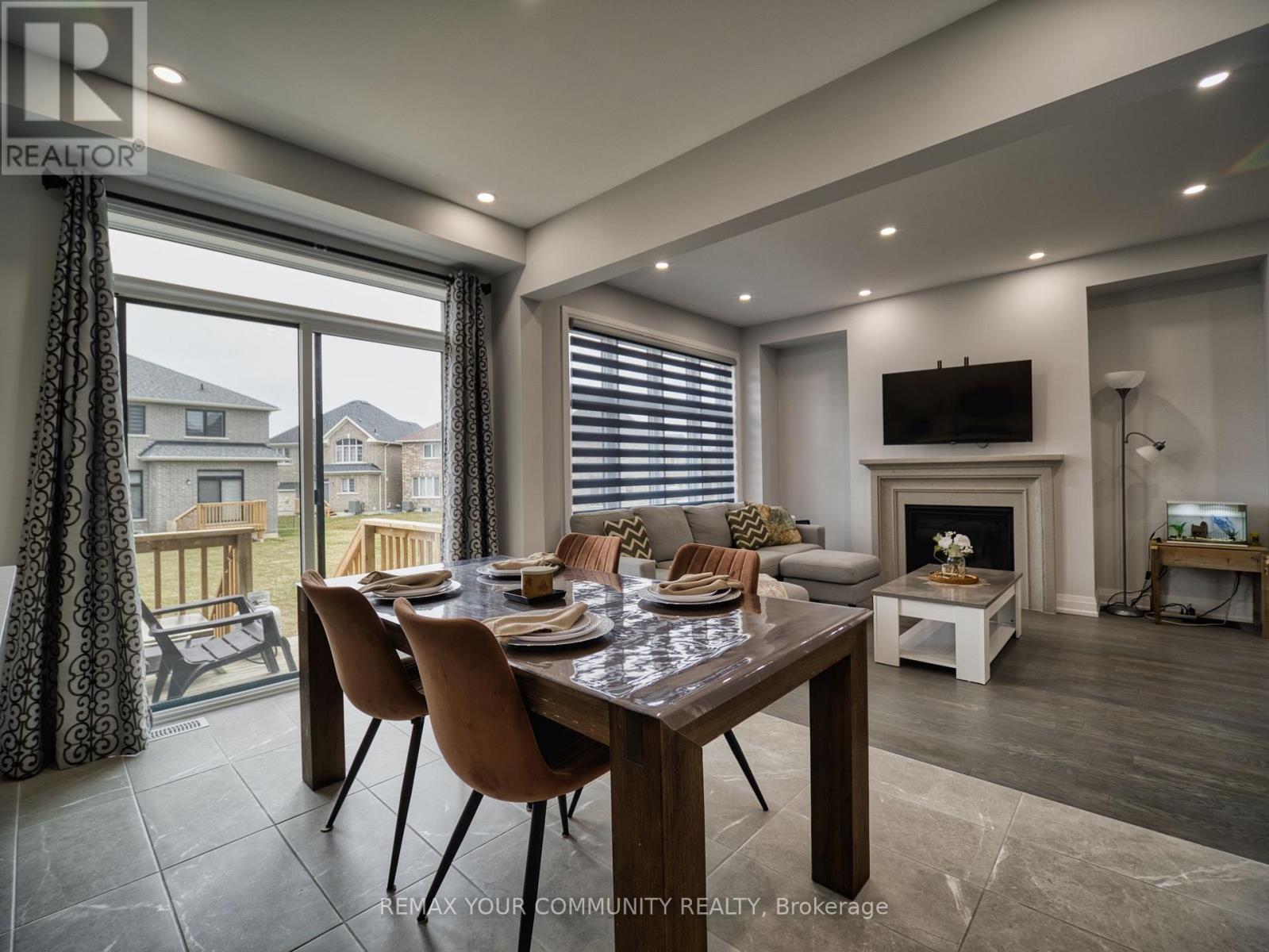 17 SAM BATTAGLIA CRESCENT - 19