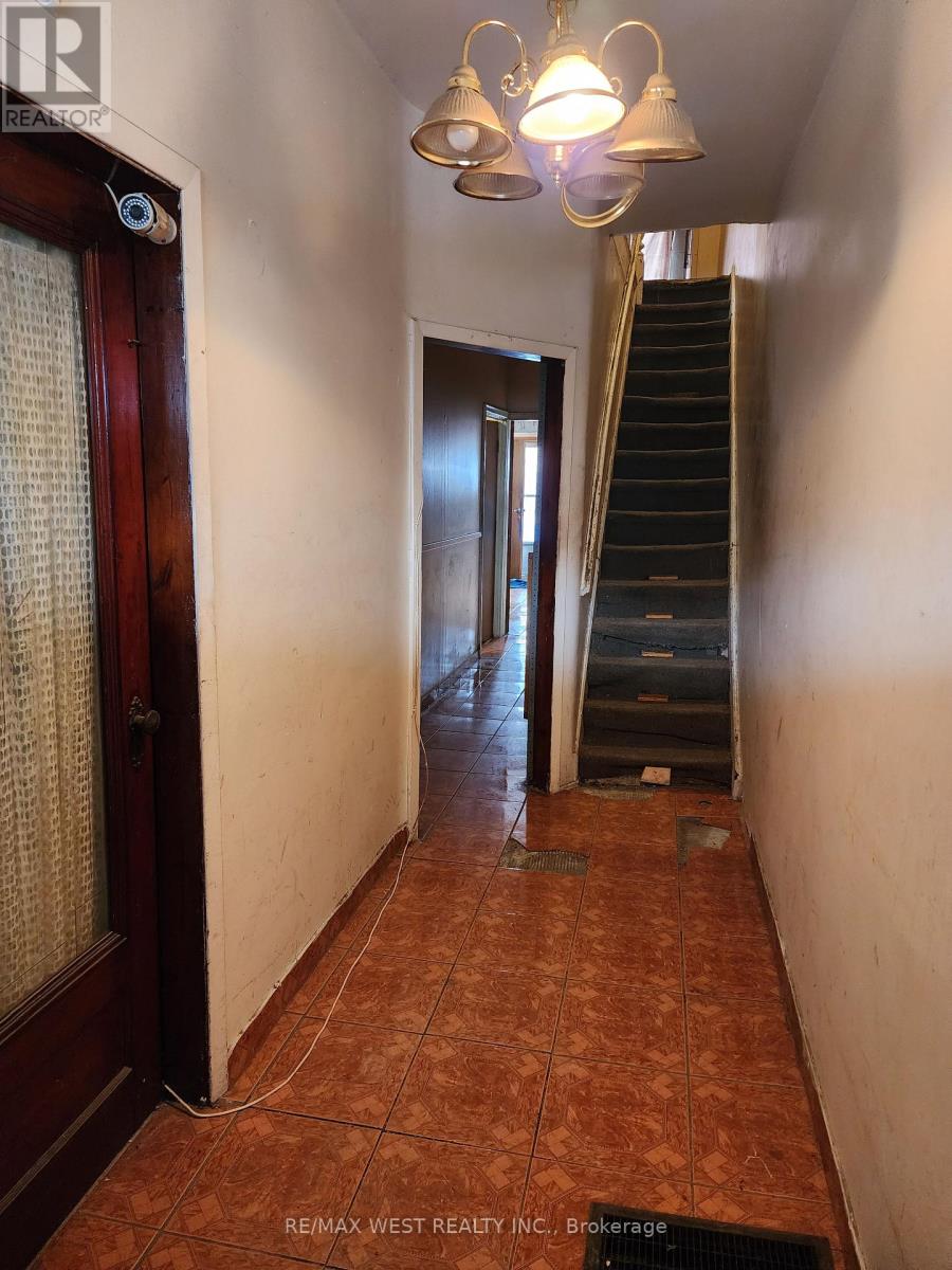 415 SYMINGTON AVENUE - 5