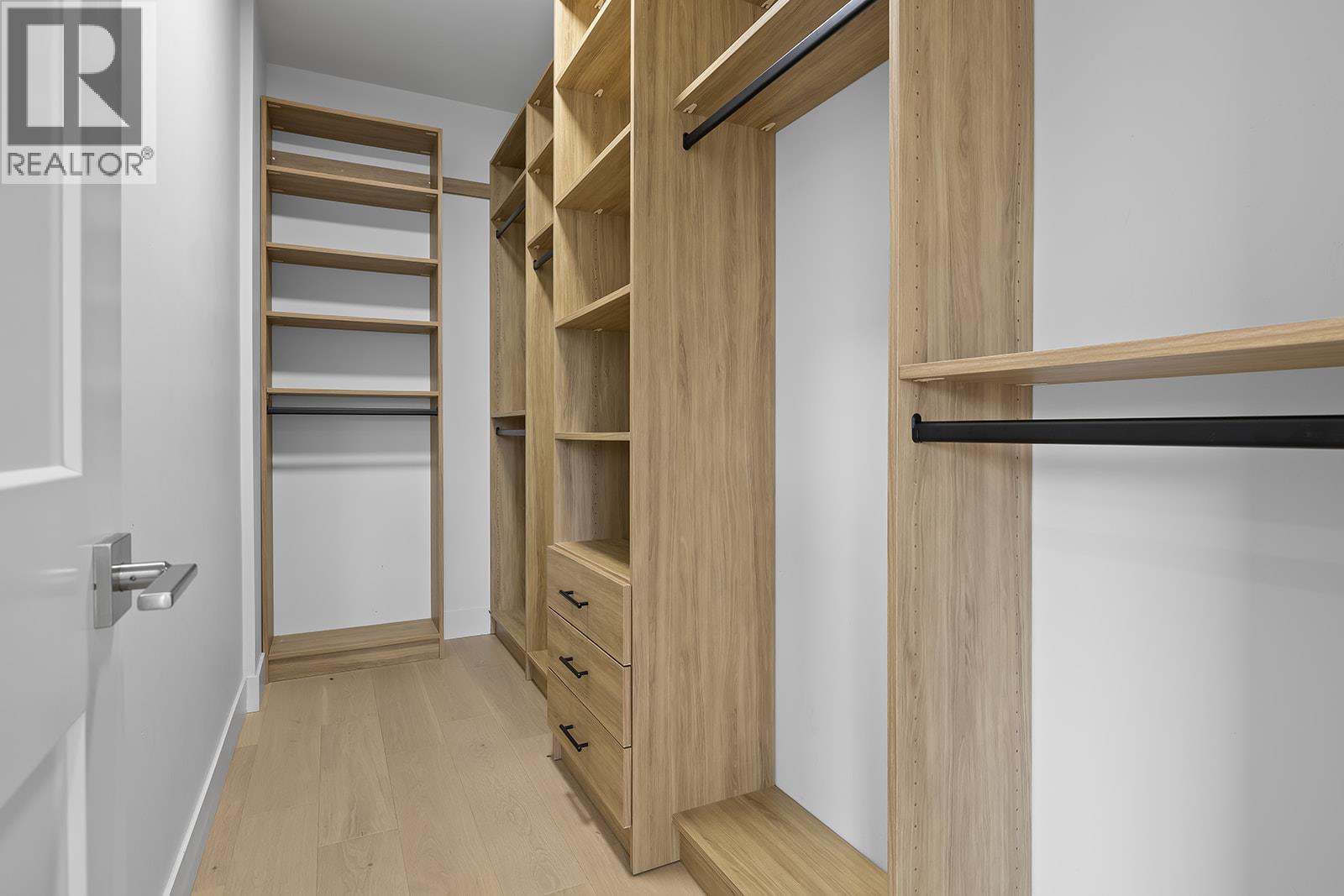  1047 Oak Barrel Place, West Kelowna