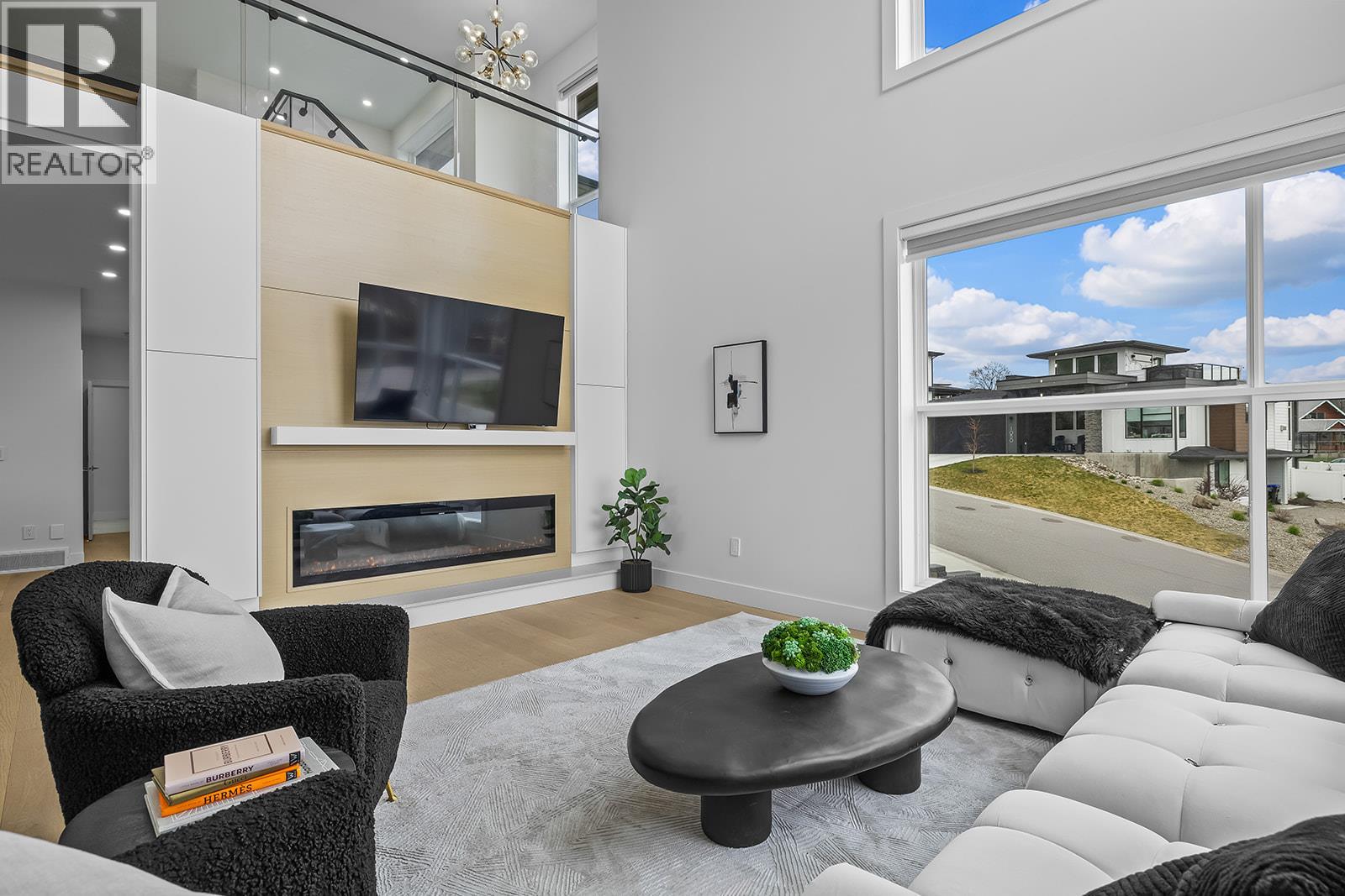  1047 Oak Barrel Place, West Kelowna