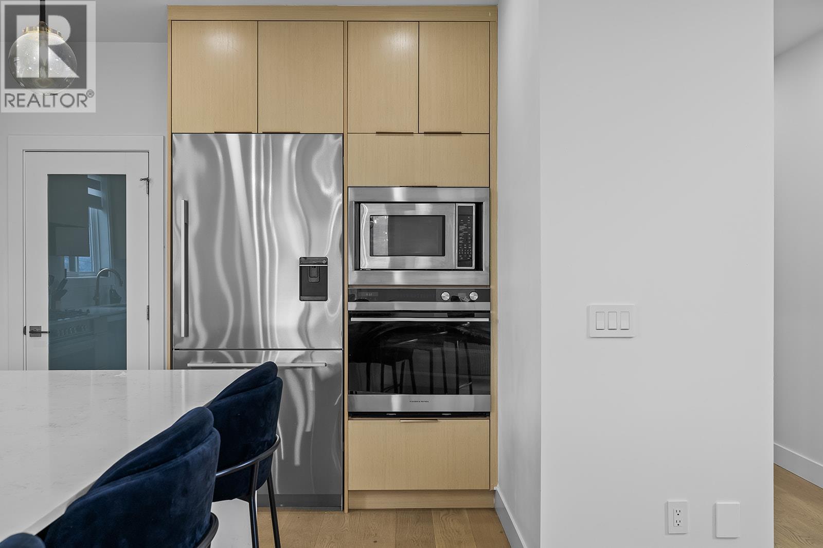  1047 Oak Barrel Place, West Kelowna