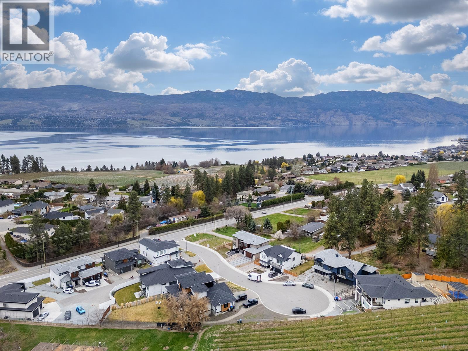  1047 Oak Barrel Place, West Kelowna