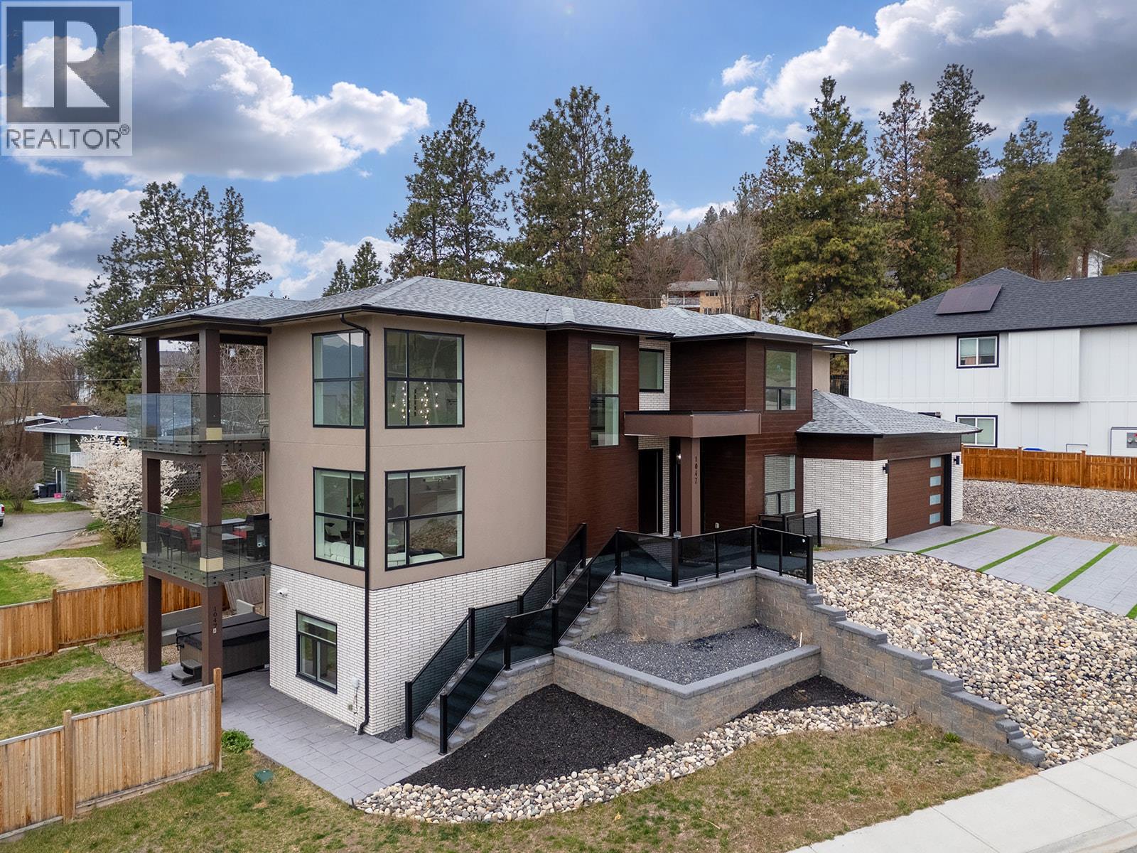  1047 Oak Barrel Place, West Kelowna