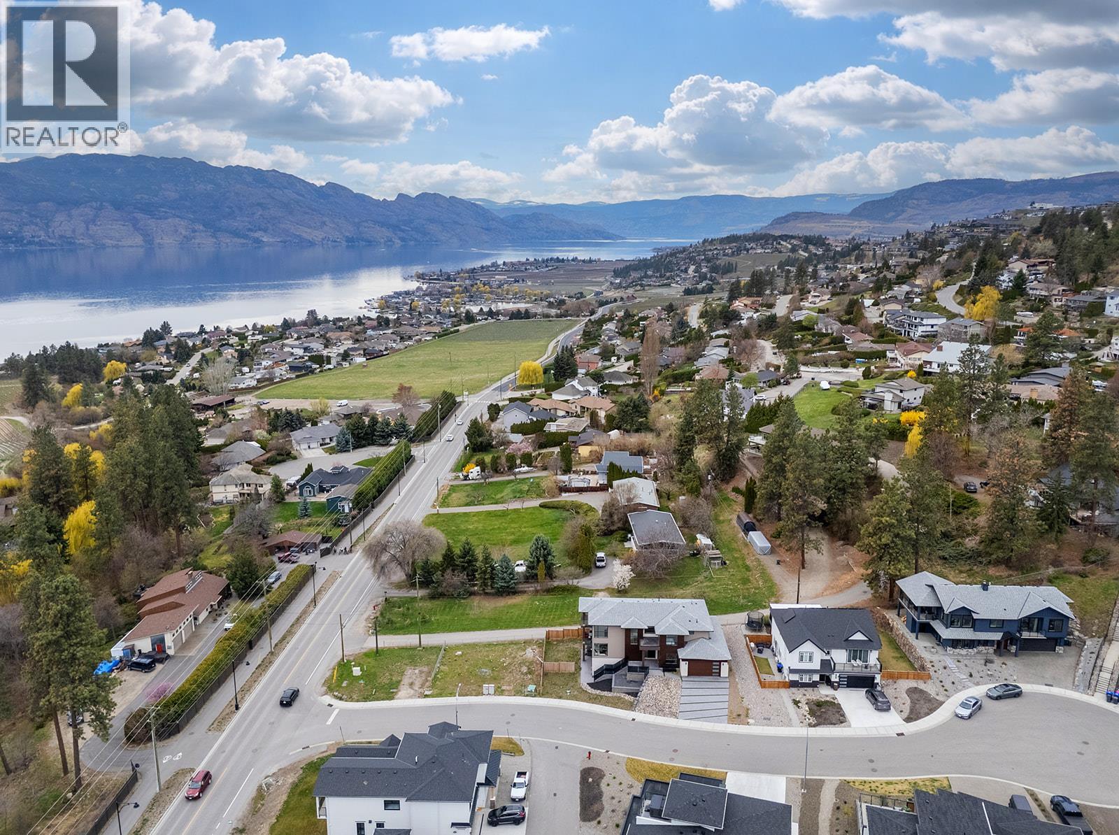  1047 Oak Barrel Place, West Kelowna