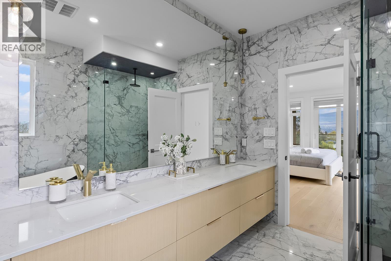  1047 Oak Barrel Place, West Kelowna