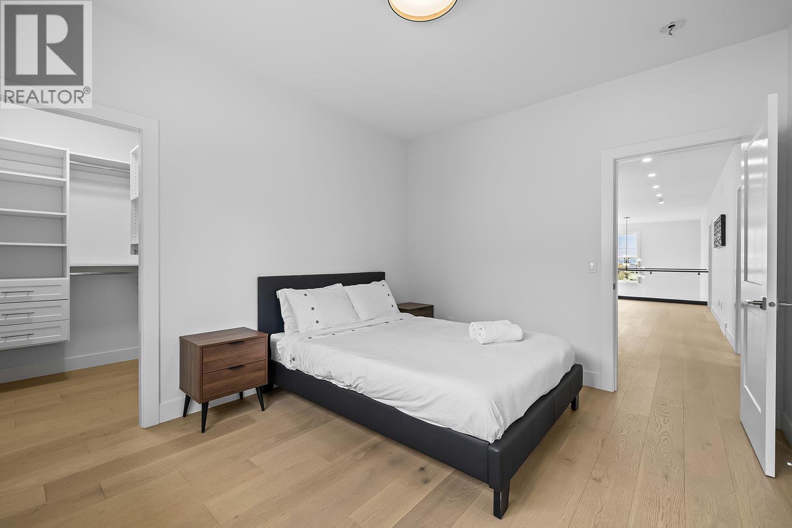  1047 Oak Barrel Place, West Kelowna