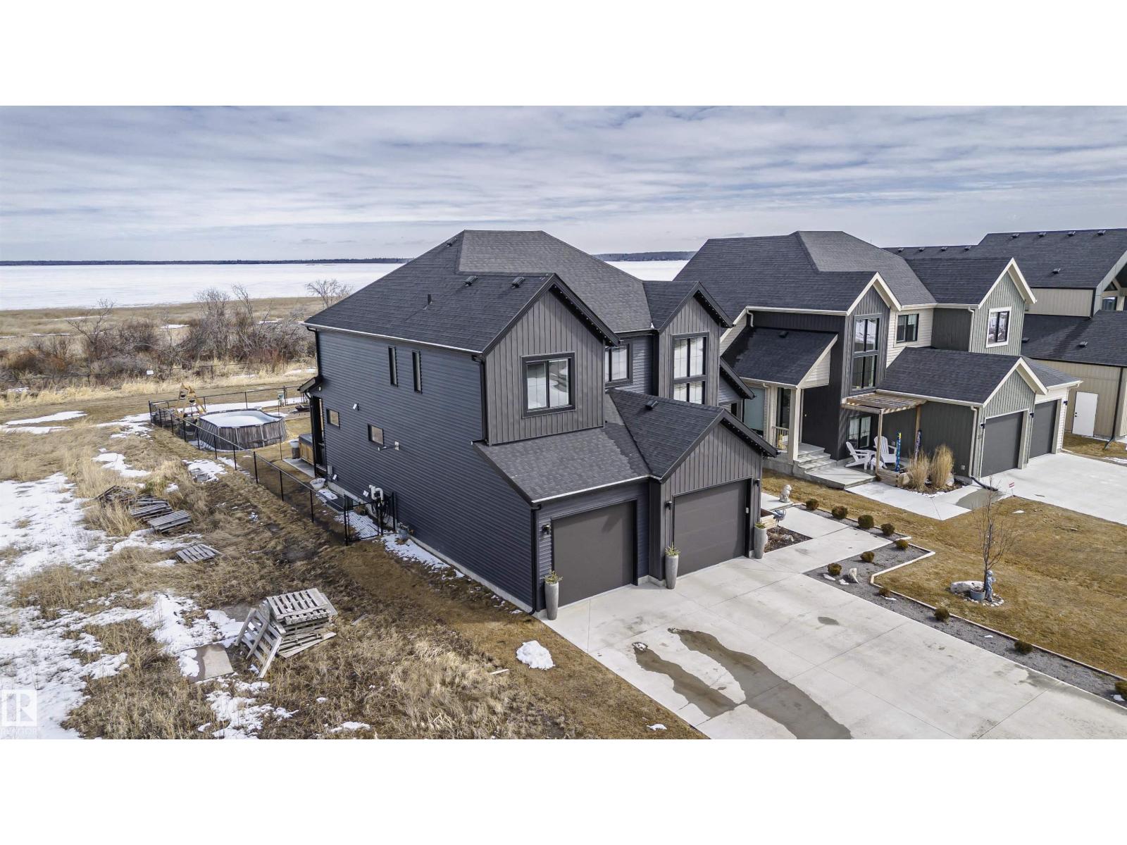 41, 3410 STE. ANNE TR - 46