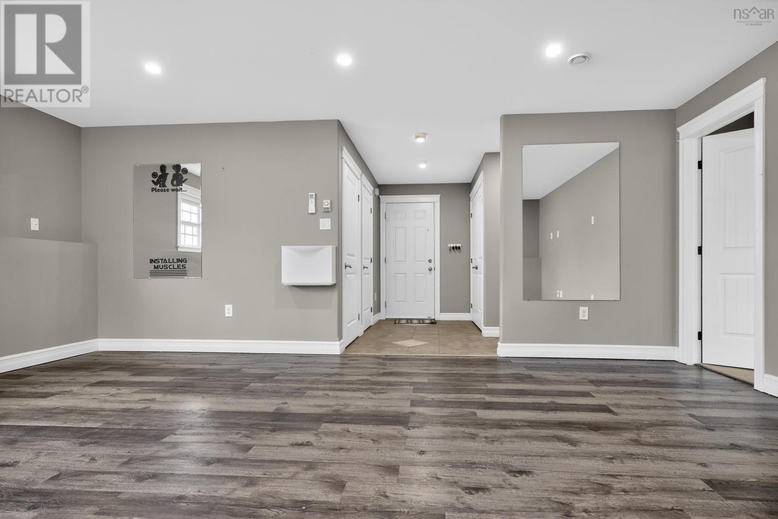 Property 21 of 51 of 495 Gatehouse Run