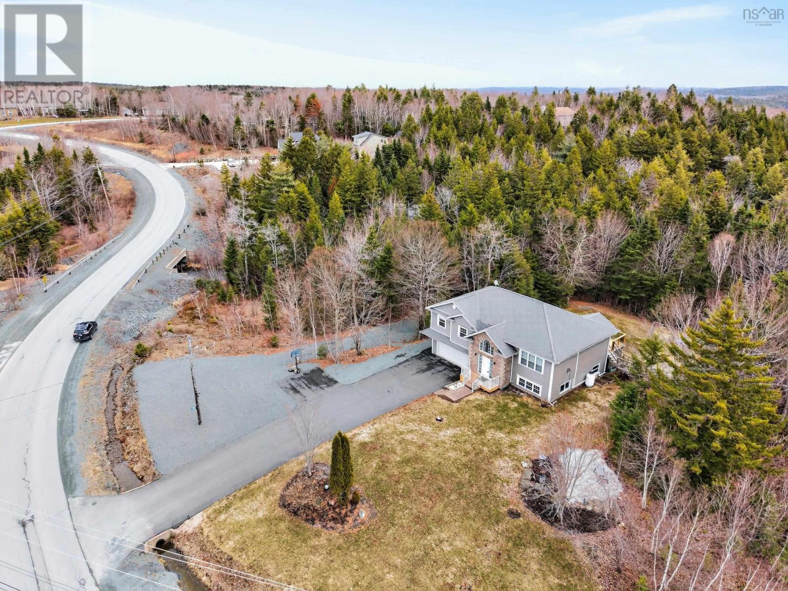 Property 46 of 51 of 495 Gatehouse Run