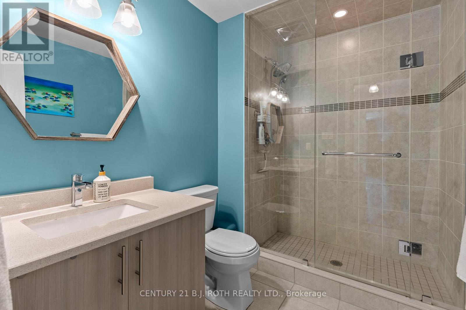 #108 7 GREENWICH STREET - 13