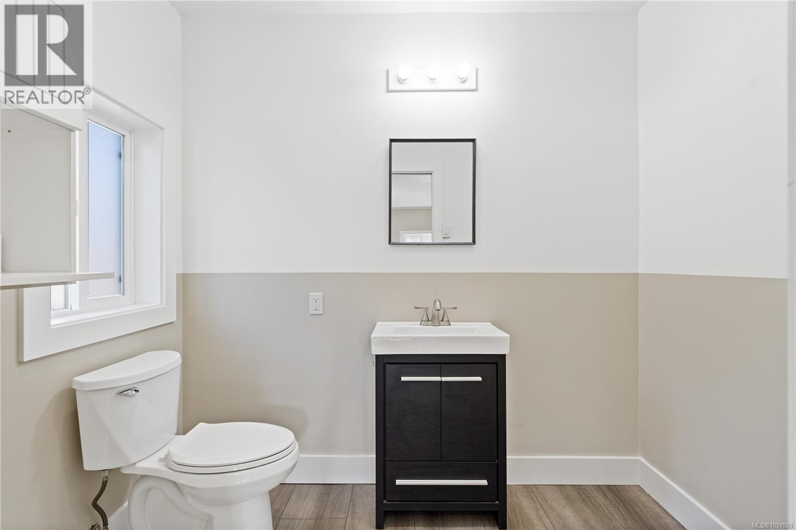 1468 Stroud Rd, Victoria