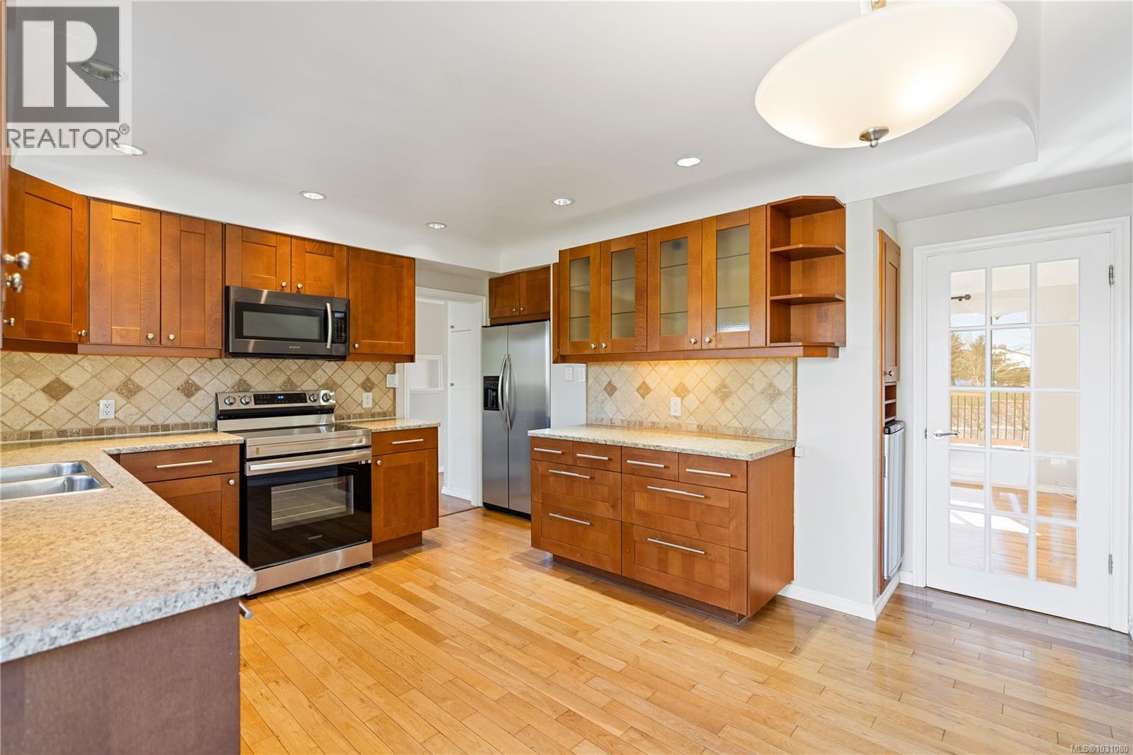 1468 Stroud Rd, Victoria