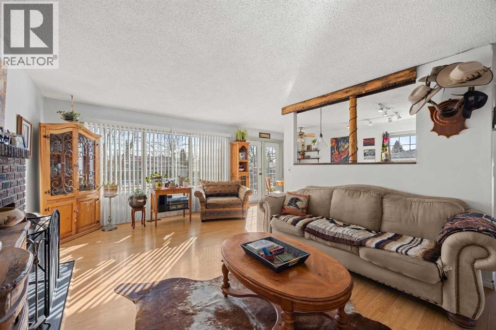 
          317 Banister Drive
            <br/>
            <span>Okotoks</span>
            , 
            <span>AB</span>
             <span>T1S1E4</span>
        