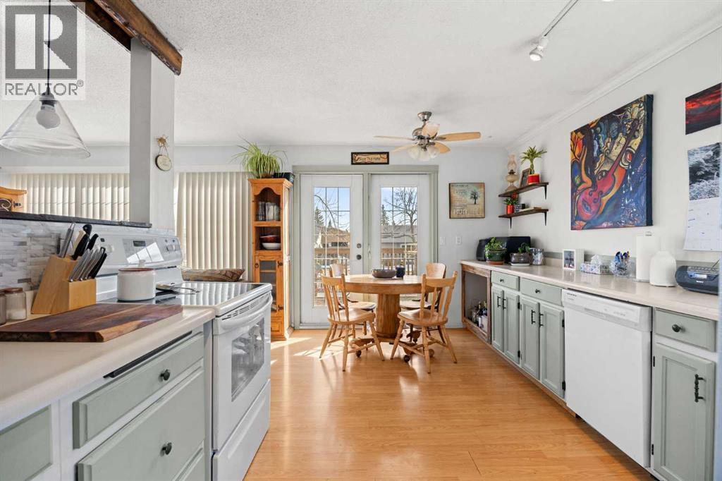 
          317 Banister Drive
            <br/>
            <span>Okotoks</span>
            , 
            <span>AB</span>
             <span>T1S1E4</span>
         - Photo 17