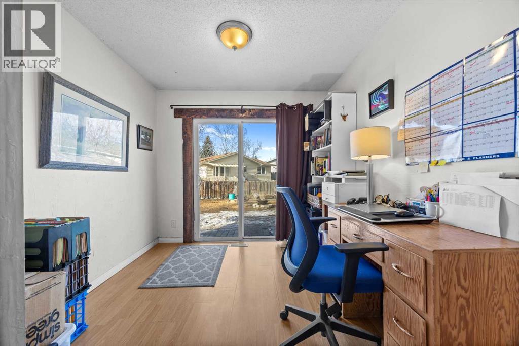 
          317 Banister Drive
            <br/>
            <span>Okotoks</span>
            , 
            <span>AB</span>
             <span>T1S1E4</span>
         - Photo 19