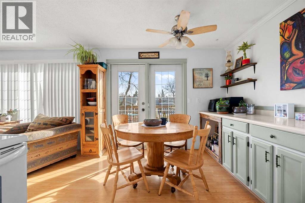 
          317 Banister Drive
            <br/>
            <span>Okotoks</span>
            , 
            <span>AB</span>
             <span>T1S1E4</span>
         - Photo 11