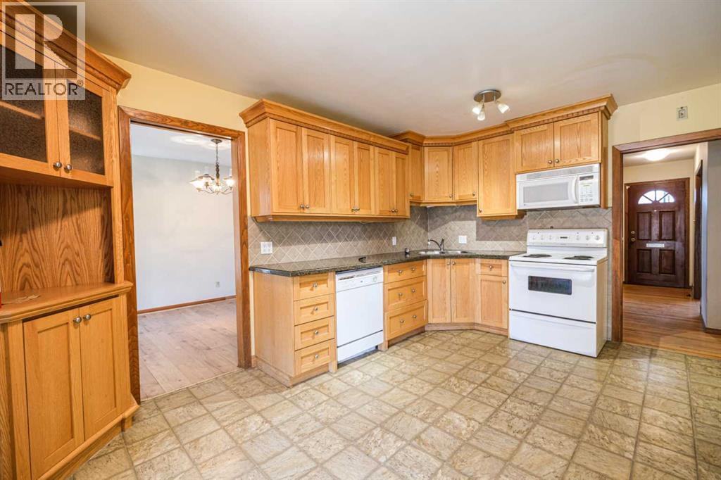 59 ROSEWOOD ROAD NW - 18