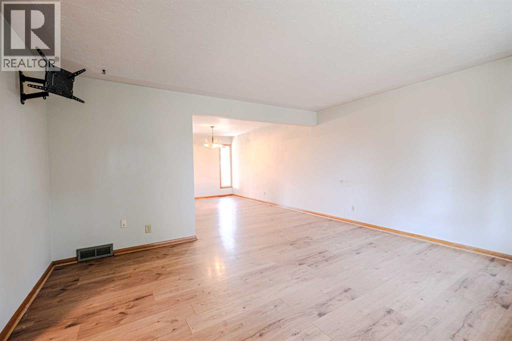 59 ROSEWOOD ROAD NW - 8