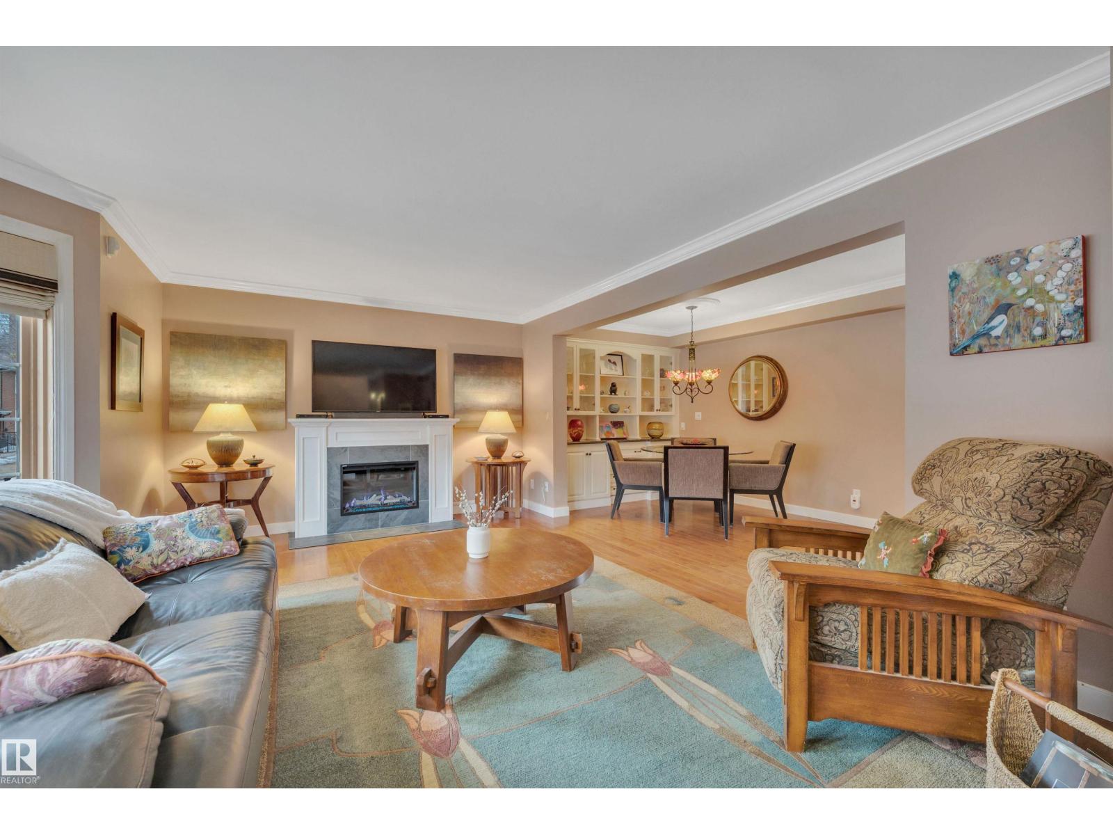 9727 101A ST NW, Edmonton