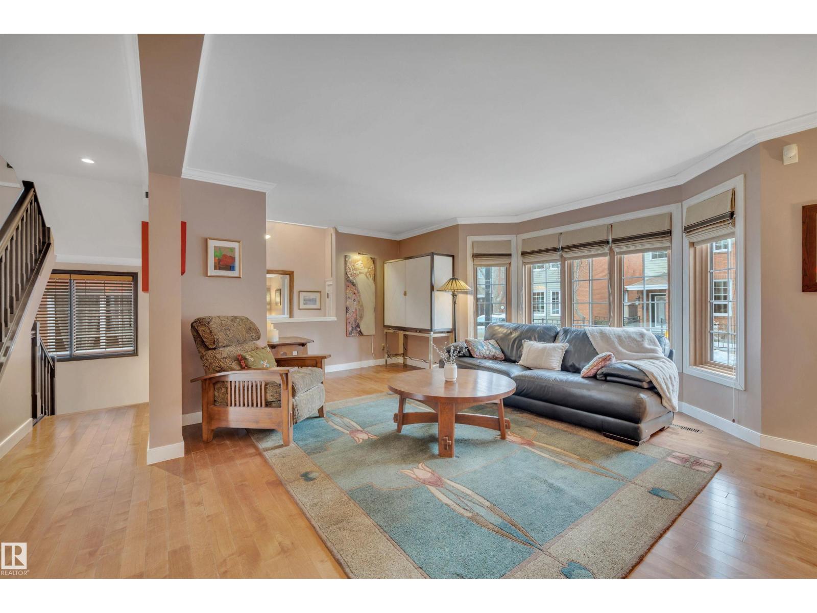 9727 101A ST NW, Edmonton