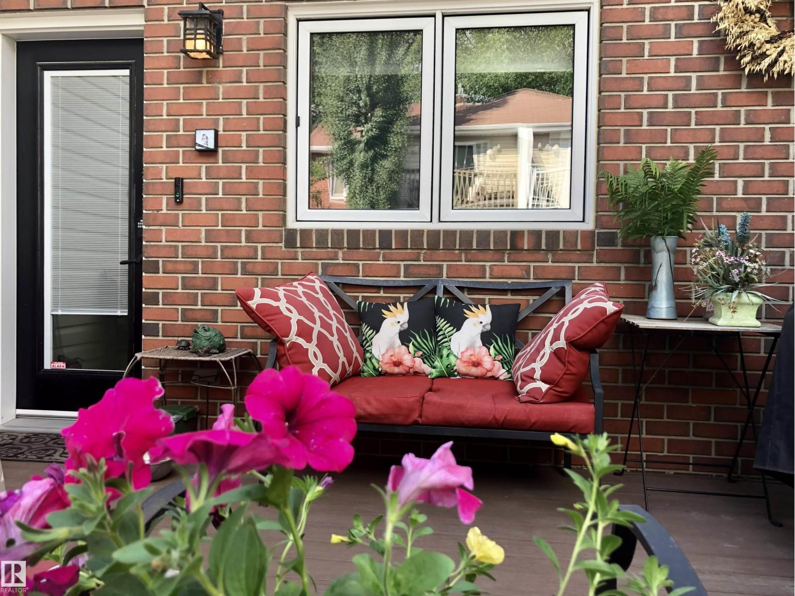 9727 101A ST NW, Edmonton