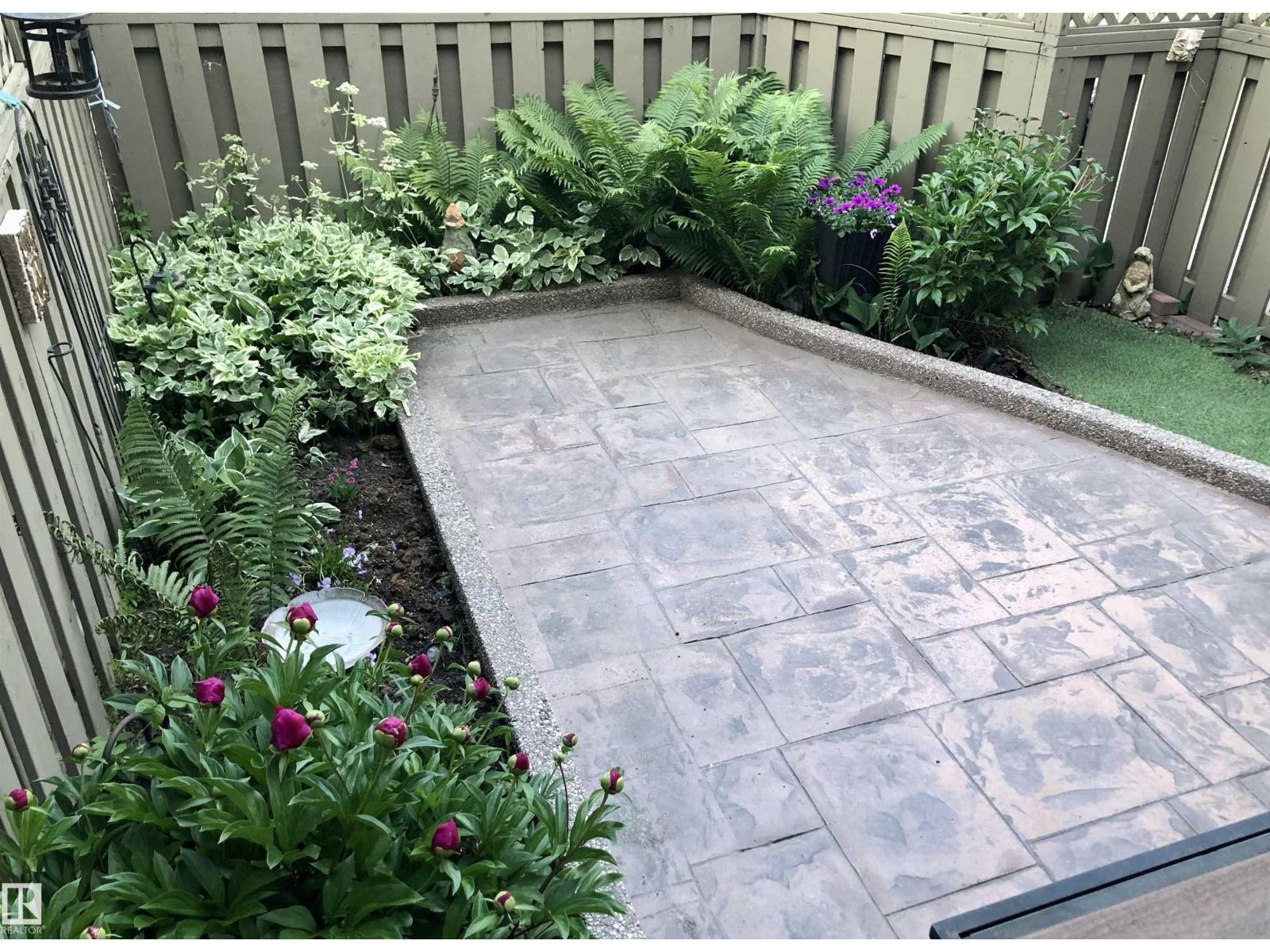 9727 101A ST NW, Edmonton