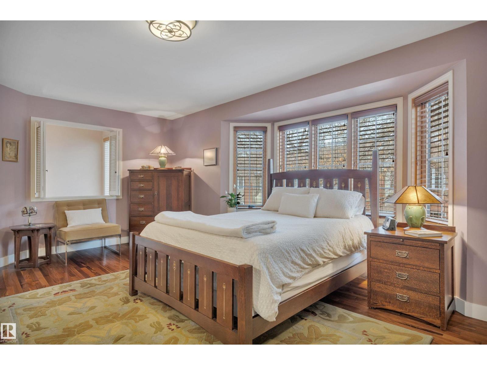 9727 101A ST NW, Edmonton