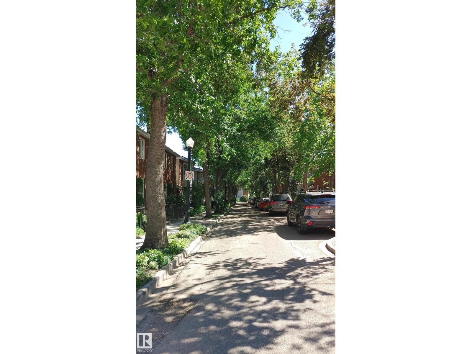 9727 101A ST NW, Edmonton