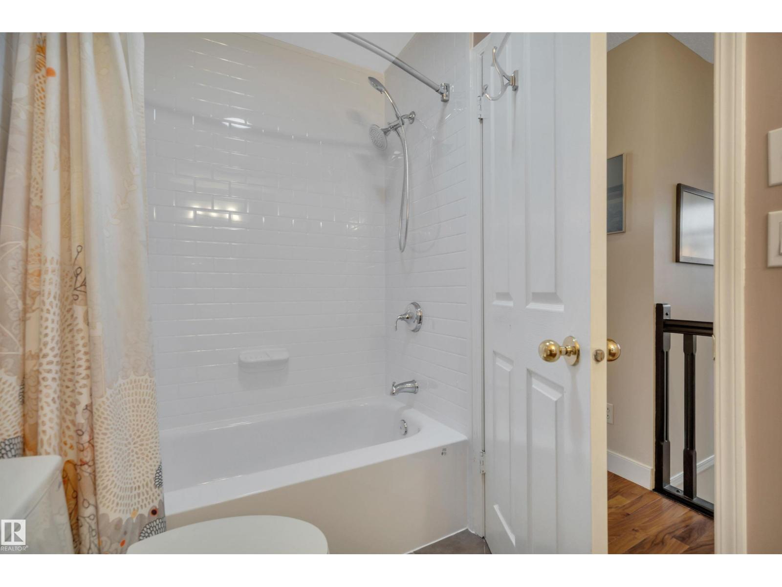 9727 101A ST NW, Edmonton