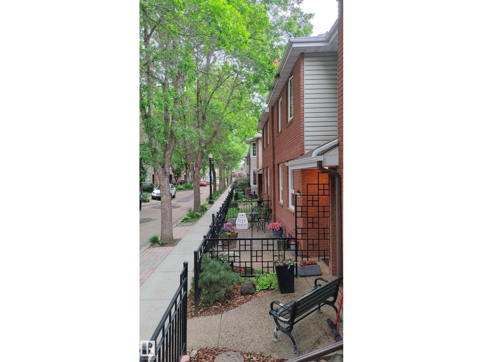 9727 101A ST NW, Edmonton