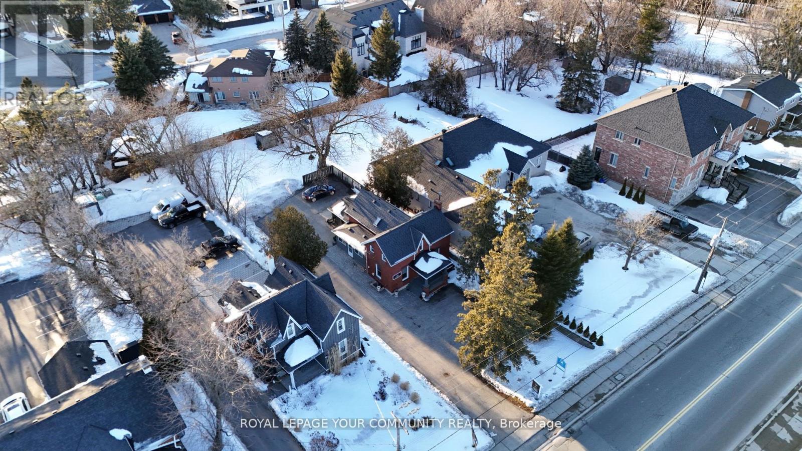 13066 KEELE STREET - 28