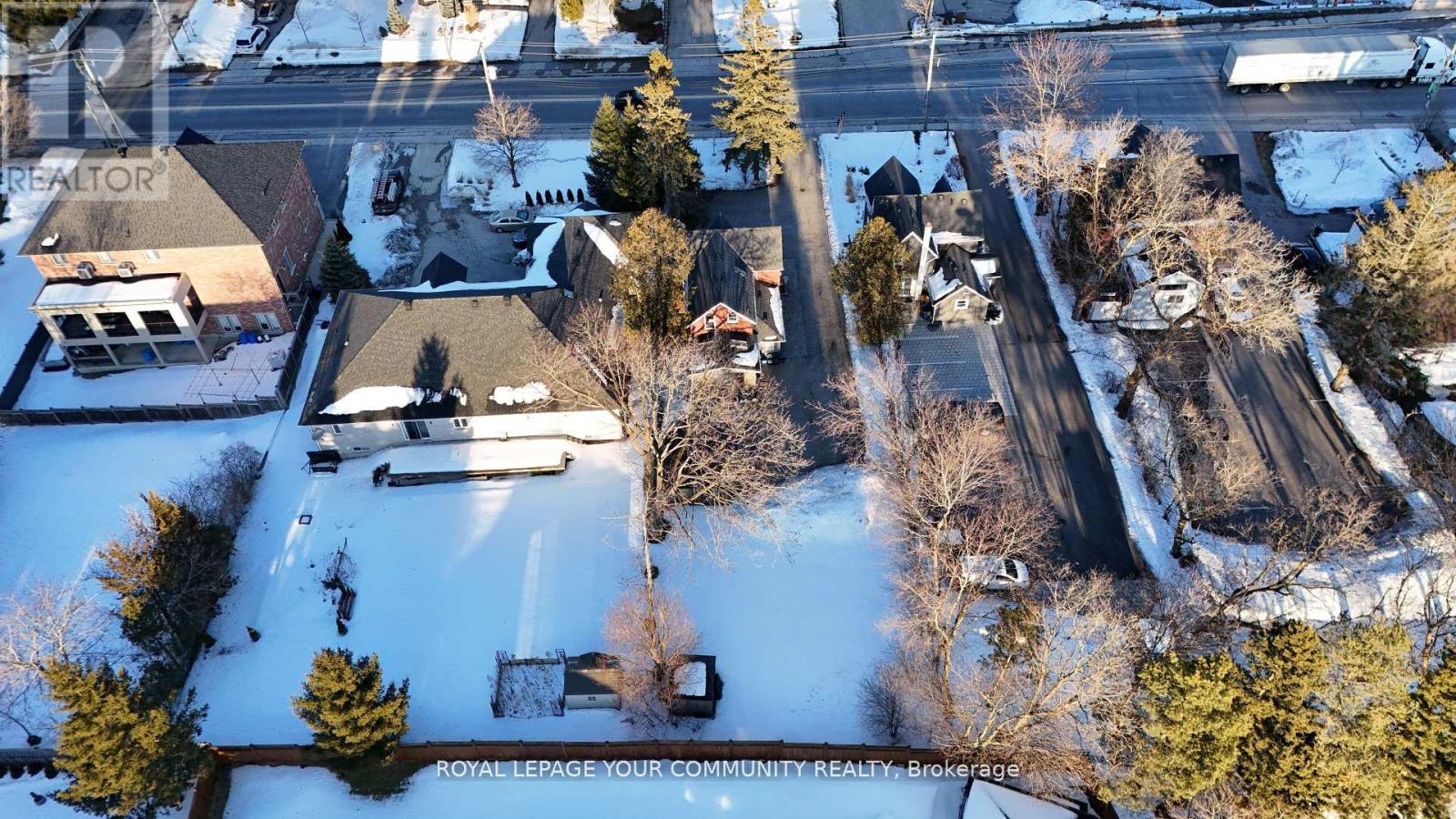 13066 KEELE STREET - 32