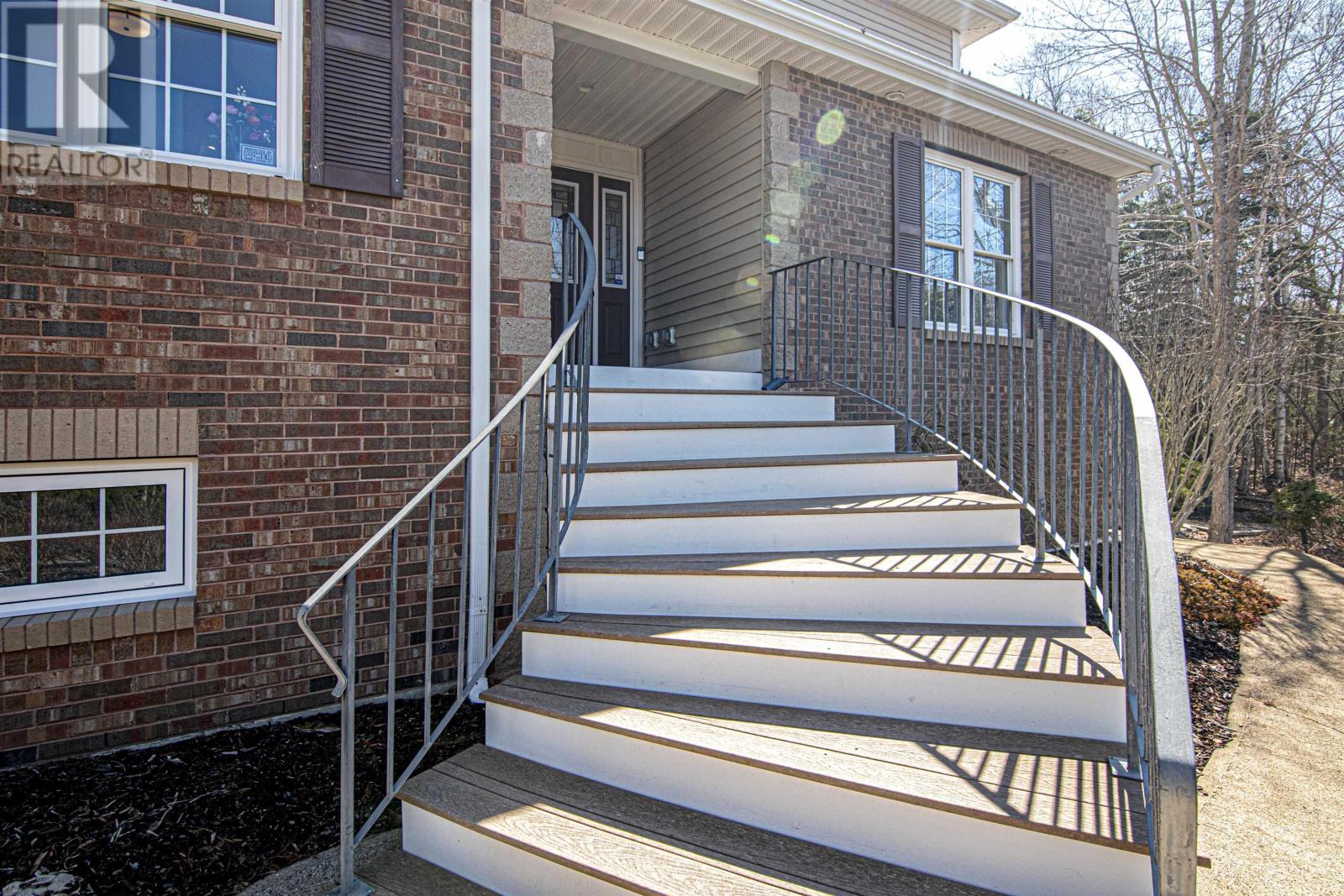 Property 2 of 48 of 102 Ingram Drive