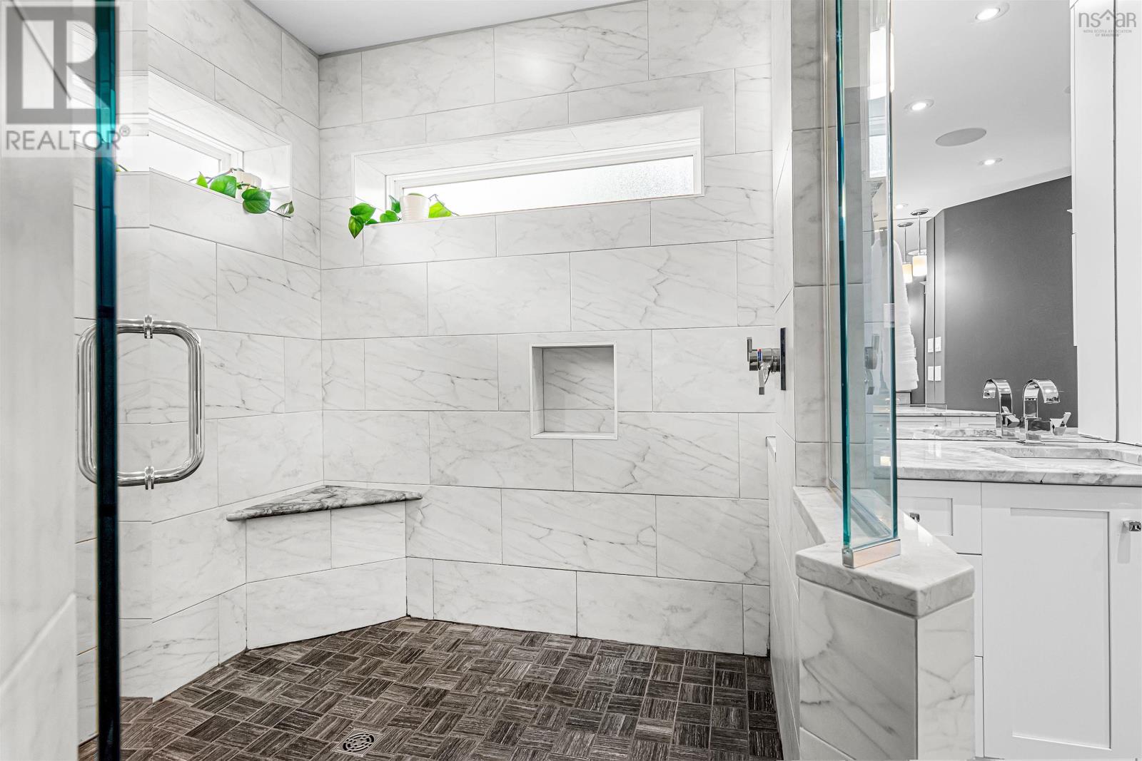 Property 15 of 48 of 102 Ingram Drive